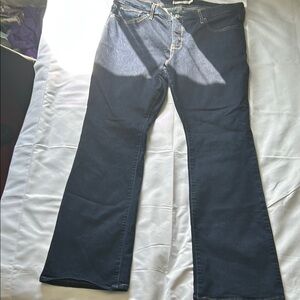 Shaping Bootcut Jeans in Dark Blue